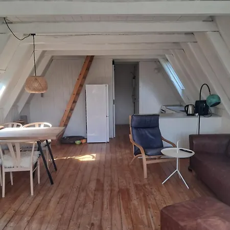 Med Indhegnet Have, 2-6 Personer Og Hund Feriehus *